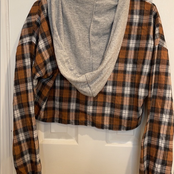 NWOT SHEIN brown flannel cropped hoodie size large - Picture 3 of 3